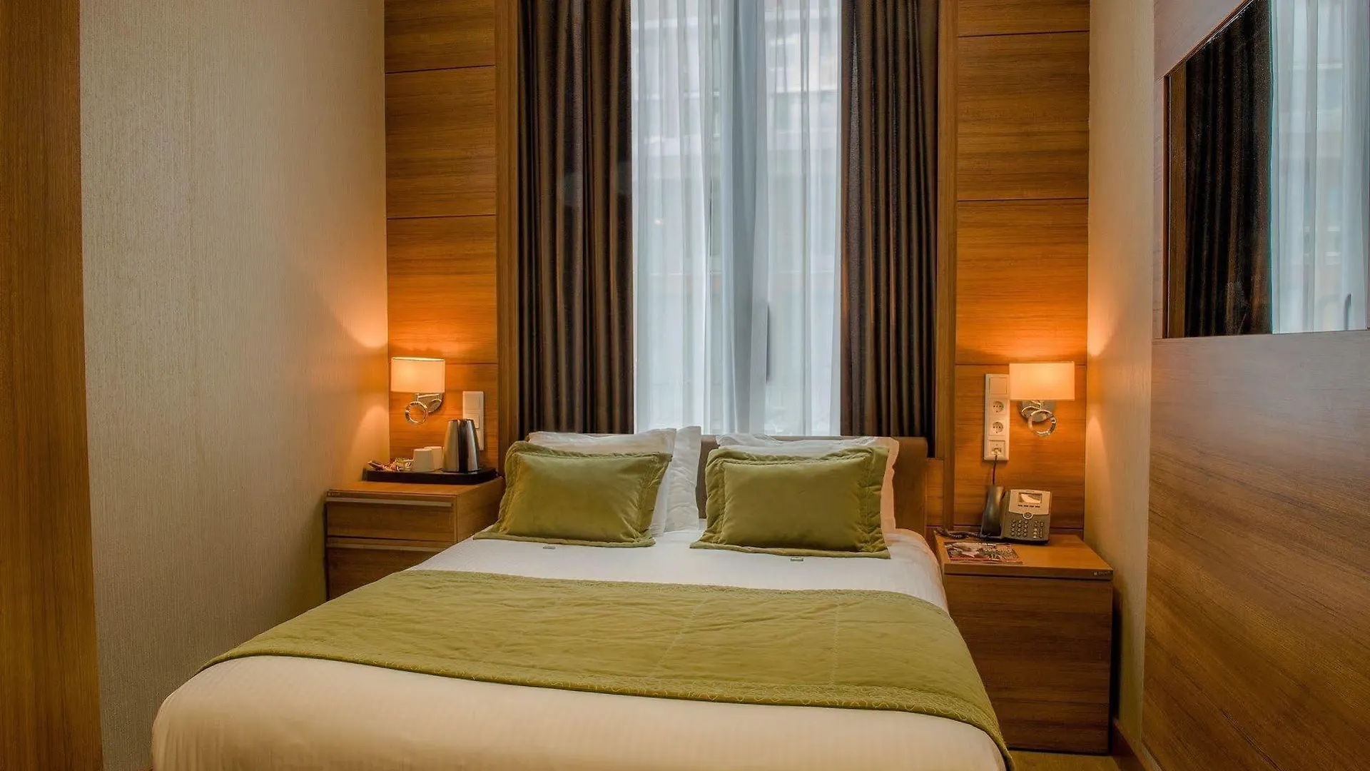Grand Hotel Downtown Amsterdam 4*,