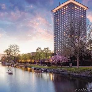 5* Hotel Okura – The Leading Of The World